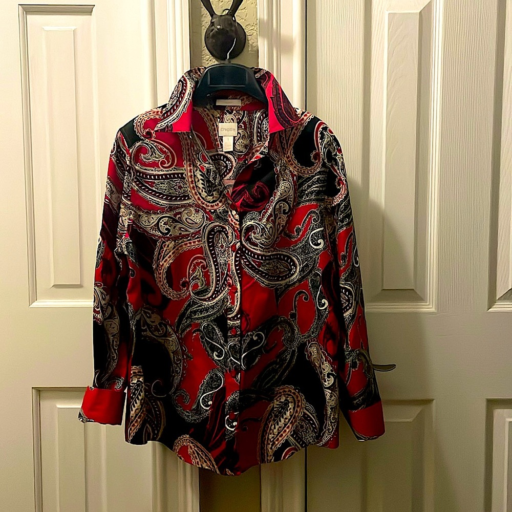 Chico’s - Size 1 - Long-sleeve - Paisley - Classic and crisp red, tan and black.